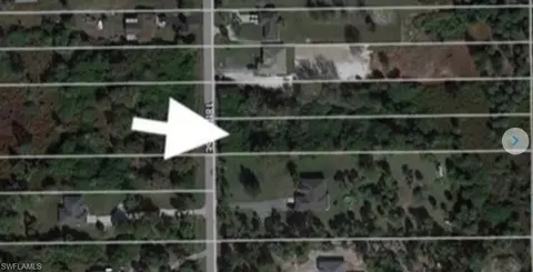 Nnn SE 18th St, Naples, FL 34120