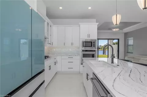 Kitchen - 14854 Loggerhead Dr, Naples, FL 34120 photo 5 of 5