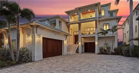 6120 Court St, Fort Myers Beach, FL 33931