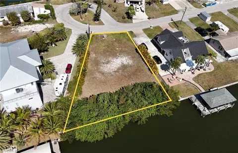 4853 Gary Rd, Bonita Springs, FL 34134