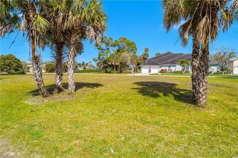 4017 Skyway Dr, Naples, FL 34112 photo 13