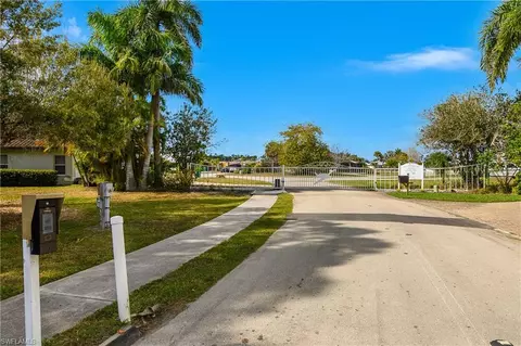 4017 Skyway Dr, Naples, FL 34112 photo 20