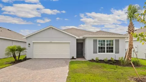 1121 NE 2nd Ave, Cape Coral, FL 33909