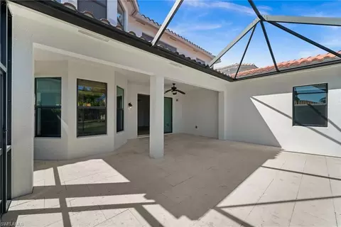 Exterior - 3312 Pacific Dr, Naples, FL 34119 photo 5 of 8