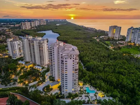 8930 Bay Colony Dr #703, Naples, FL 34108