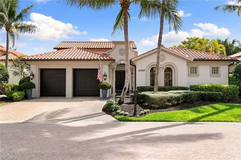 2892 Tiburon Blvd E, Naples, FL 34109