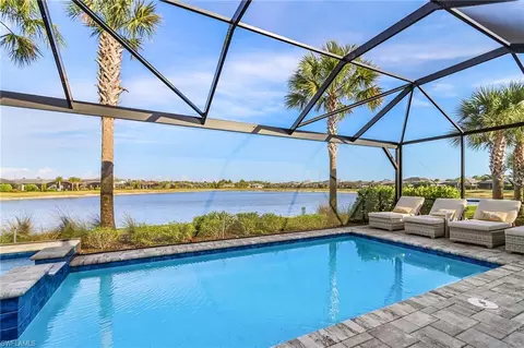 2073 Yellowfin Cir, Naples, FL 34114