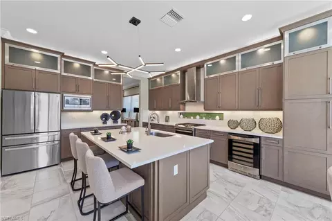 Kitchen - 4032 Nova Ln, Naples, FL 34119 photo 4 of 6