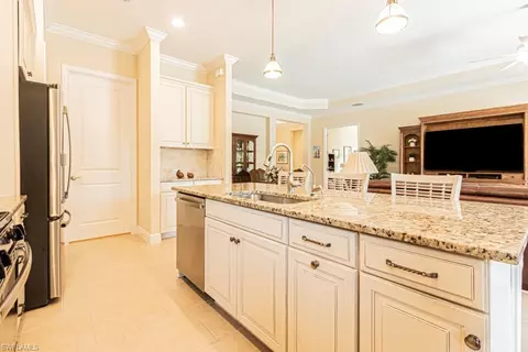Kitchen - 21270 Estero Preserve Run, Estero, FL 33928 photo 4 of 8