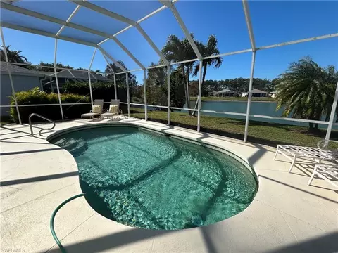 430 Crossfield Cir, Naples, FL 34104