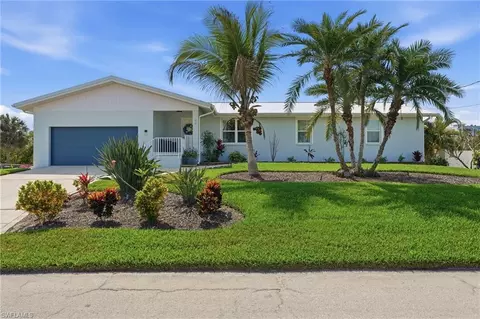 26 Fairview Blvd, Fort Myers Beach, FL 33931