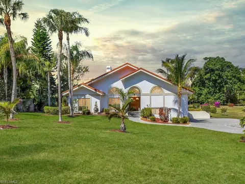 620 Inlet Dr, Marco Island, FL 34145
