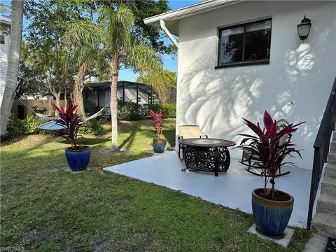 Exterior - 560 9th Ave S, Naples, FL 34102 photo 2 of 2