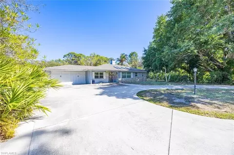 6574 Trail Blvd, Naples, FL 34108