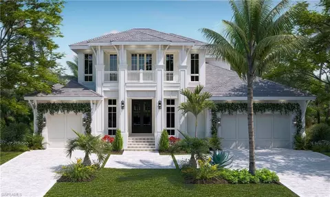526 Neapolitan Ln, Naples, FL 34103