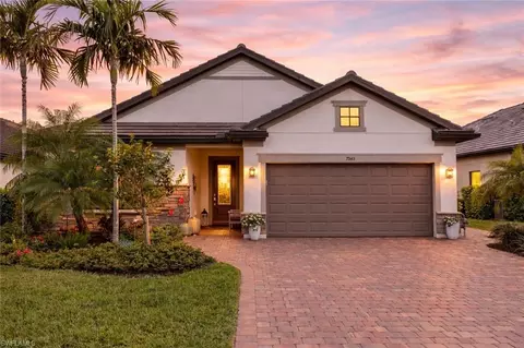 7545 Geranium Way, Naples, FL 34114 photo 2