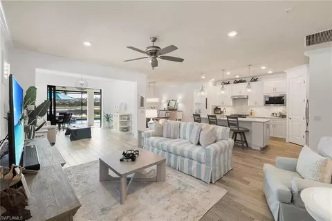 7545 Geranium Way, Naples, FL 34114 photo 3