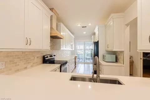 1728 Morning Sun Ln, Naples, FL 34119