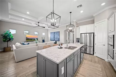 9681 Everglades Dr, Naples, FL 34120 photo 12