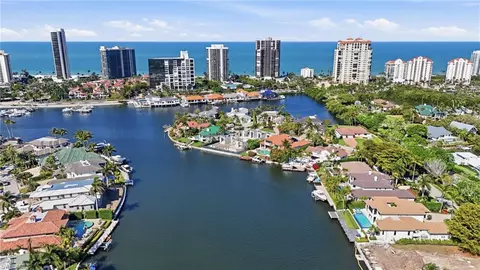 View/Area - 310 Pirates Bight, Naples, FL 34103 photo 12 of 13