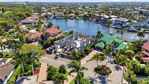 View/Area - 310 Pirates Bight, Naples, FL 34103 photo 11 of 13