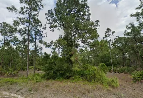 902 Johns Ave, Lehigh Acres, FL 33972