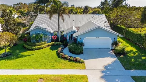 2442 Outrigger Ln, Naples, FL 34104