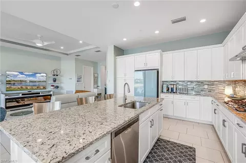 8936 Saint Lucia Dr SW #101, Naples, FL 34114