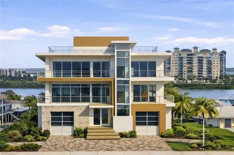 8223 Estero Blvd, Fort Myers Beach, FL 33931