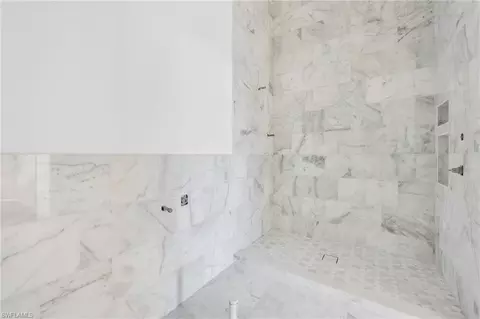 Bath - 2778 Shoreview Dr, Naples, FL 34112 photo 3 of 5