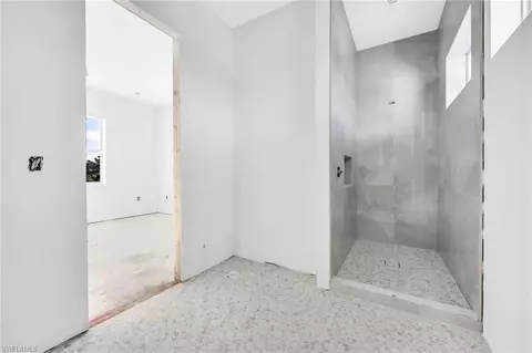 Bath - 2778 Shoreview Dr, Naples, FL 34112 photo 1 of 5