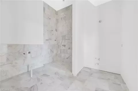 Bath - 2778 Shoreview Dr, Naples, FL 34112 photo 4 of 5