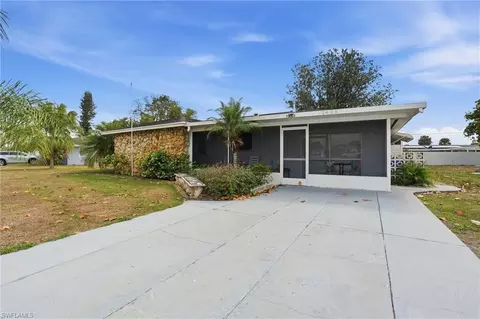 1406 Grandale St, Lehigh Acres, FL 33936