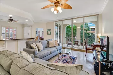401 Bayfront Pl #3408, Naples, FL 34102