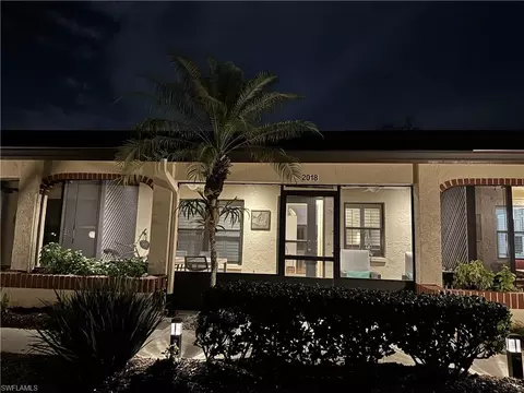 2018 Pine Isle Ln #2018, Naples, FL 34112