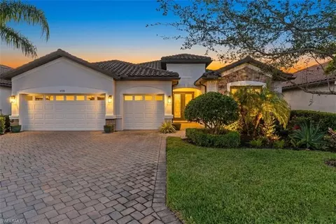 4720 Abaca Cir, Naples, FL 34119