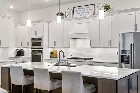 Kitchen - 20549 Napa Loop, Estero, FL 33928 photo 5 of 7