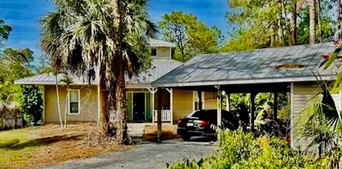 5281 Teak Wood Dr, Naples, FL 34119