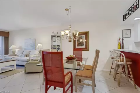 Dining - 4310 Chantelle Dr #E102, Naples, FL 34112 photo 1 of 3