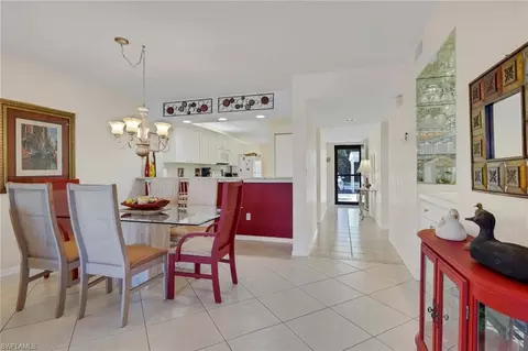 Dining - 4310 Chantelle Dr #E102, Naples, FL 34112 photo 2 of 3