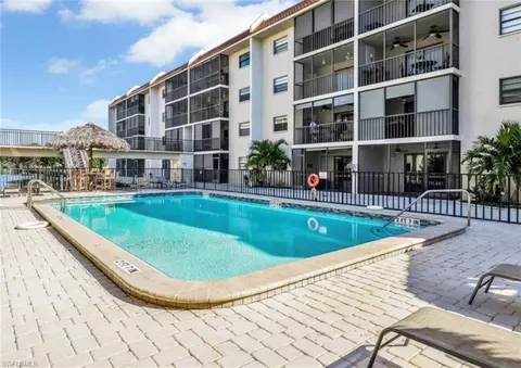 9395 Pennsylvania Ave #37, Bonita Springs, FL 34135