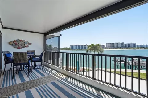 Exterior - 309 La Peninsula Blvd #309, Naples, FL 34113 photo 2 of 4