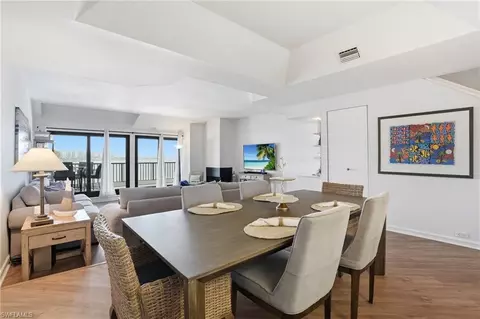 Dining - 309 La Peninsula Blvd #309, Naples, FL 34113 photo 2 of 2