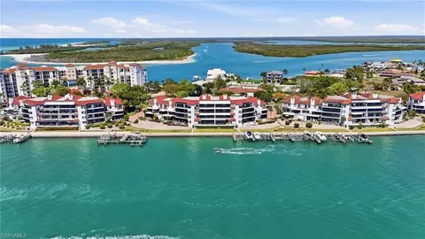 View/Area - 309 La Peninsula Blvd #309, Naples, FL 34113 photo 2 of 6