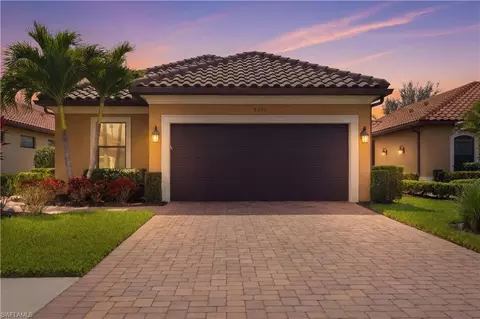 8300 Lucello Ter N, Naples, FL 34114