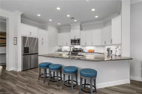Kitchen - 6907 Cay Ct, Naples, FL 34113 photo 4 of 7