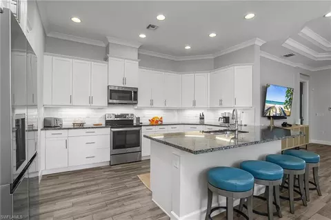 Kitchen - 6907 Cay Ct, Naples, FL 34113 photo 2 of 7