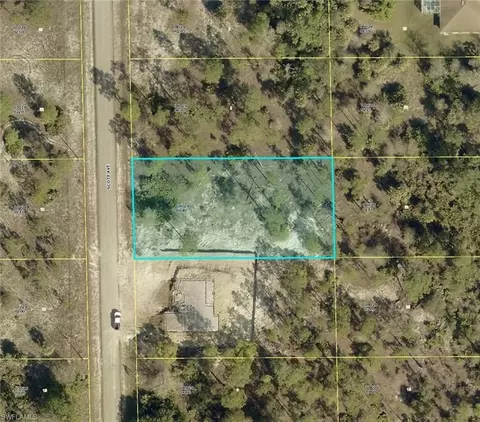 616 Scott Ave, Lehigh Acres, FL 33972
