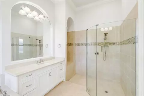 Bath - 6419 Vivaldi Ct, Naples, FL 34113 photo 1 of 2