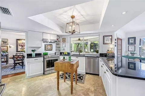 Kitchen - 87 Burning Tree Dr, Naples, FL 34105 photo 3 of 4